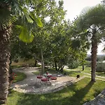 Boutique San Rocco Отель Бртонигла