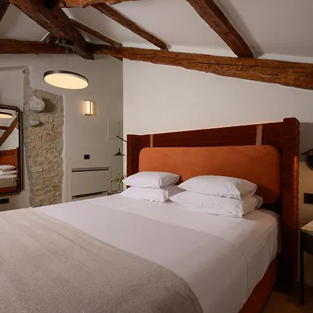Boutique San Rocco Hotel 4*