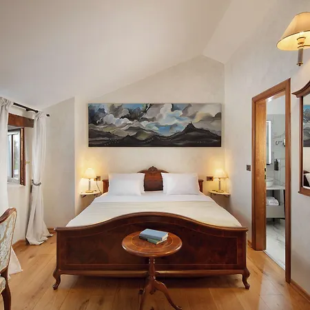 Boutique San Rocco فندق 4*